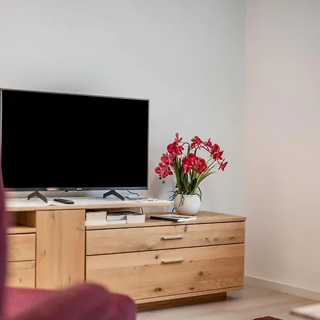 Haus Marianne Schmelzle 公寓 *